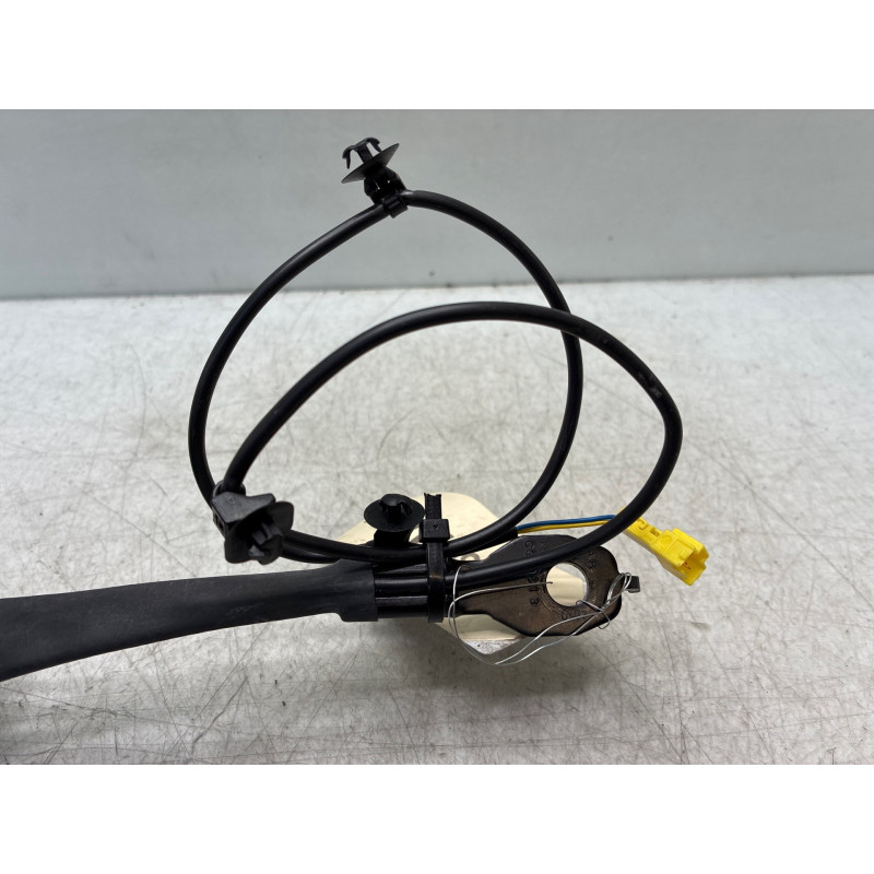 Attache ceinture avant droit MERCEDES CLASSE A 176 Photo n°4