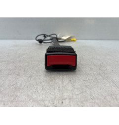 Attache ceinture avant gauche MERCEDES CLASSE A 176