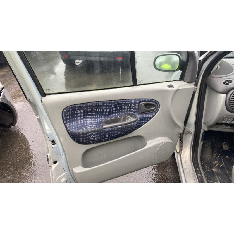 Bouton de warning RENAULT SCENIC 1 Photo n°12