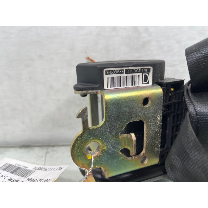 Pretensionneur de ceinture avant droit PEUGEOT 206 Photo n°4