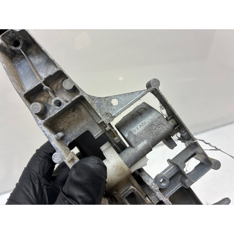 Poignee porte coffre droit PEUGEOT EXPERT 2 Photo n°4
