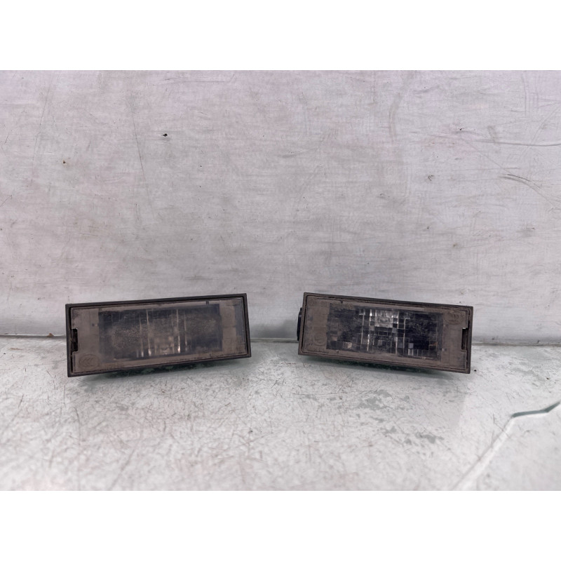 Eclairage de plaque RENAULT CLIO 4 Photo n°3