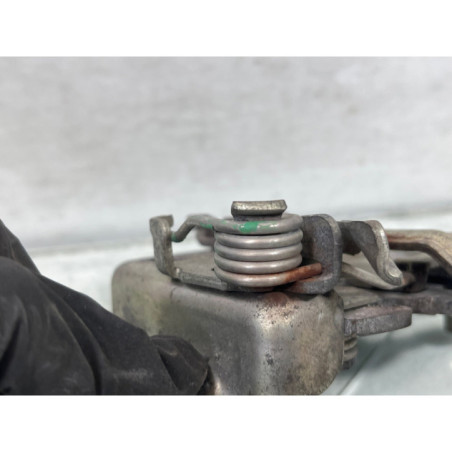 Fermeture de capot RENAULT CLIO 3 Photo n°1