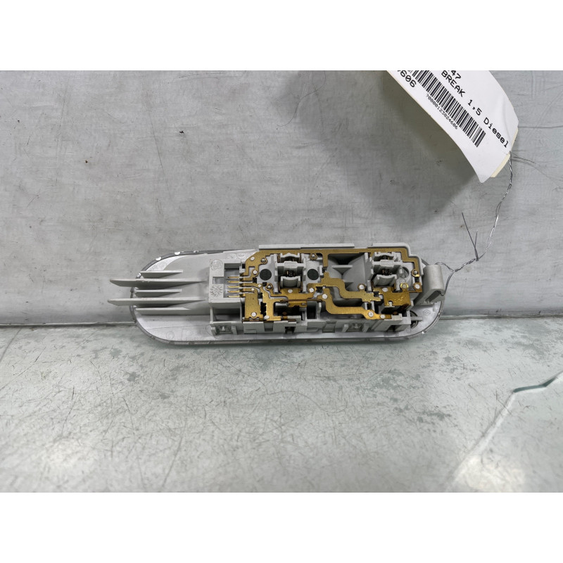 Eclairage de plafonnier RENAULT CLIO 3 Photo n°1