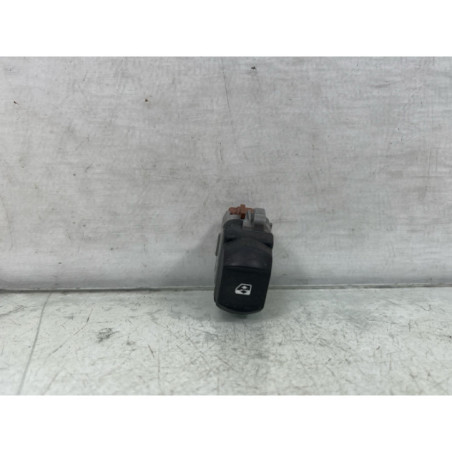 Interrupteur de leve vitre avant droit RENAULT CLIO 3 Photo n°1