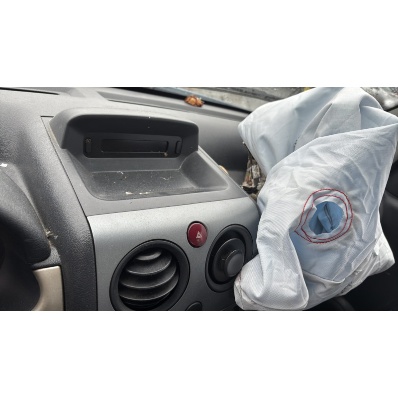 Poignee porte laterale droit PEUGEOT PARTNER 1 Photo n°20