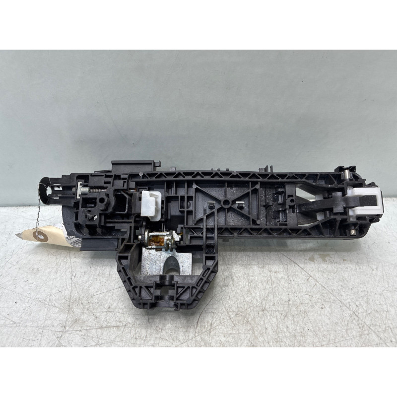 Poignee porte arriere gauche MERCEDES CLASSE A 176 Photo n°4