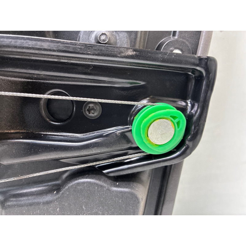 Leve vitre electrique arriere droit MERCEDES CLASSE A 176 Photo n°6