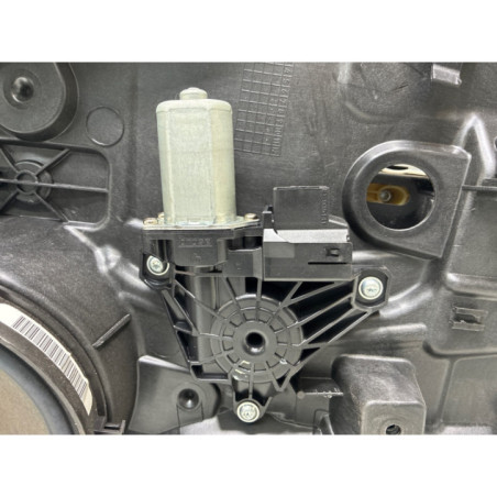 Leve vitre electrique arriere gauche MERCEDES CLASSE A 176 Photo n°1