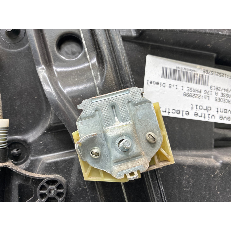 Leve vitre electrique avant droit MERCEDES CLASSE A 176 Photo n°10