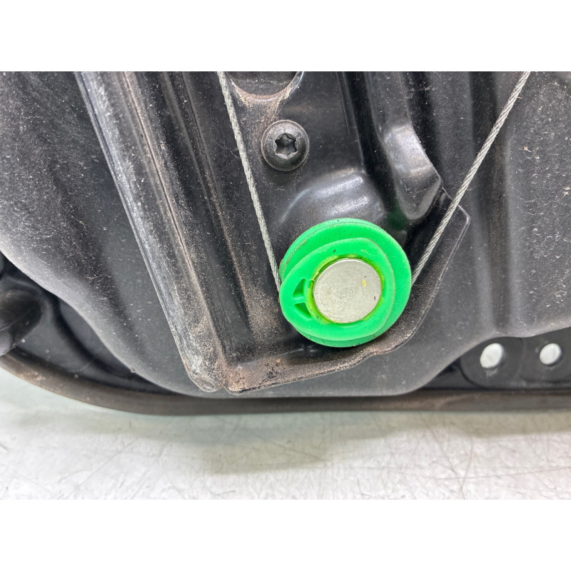 Leve vitre electrique avant droit MERCEDES CLASSE A 176 Photo n°11