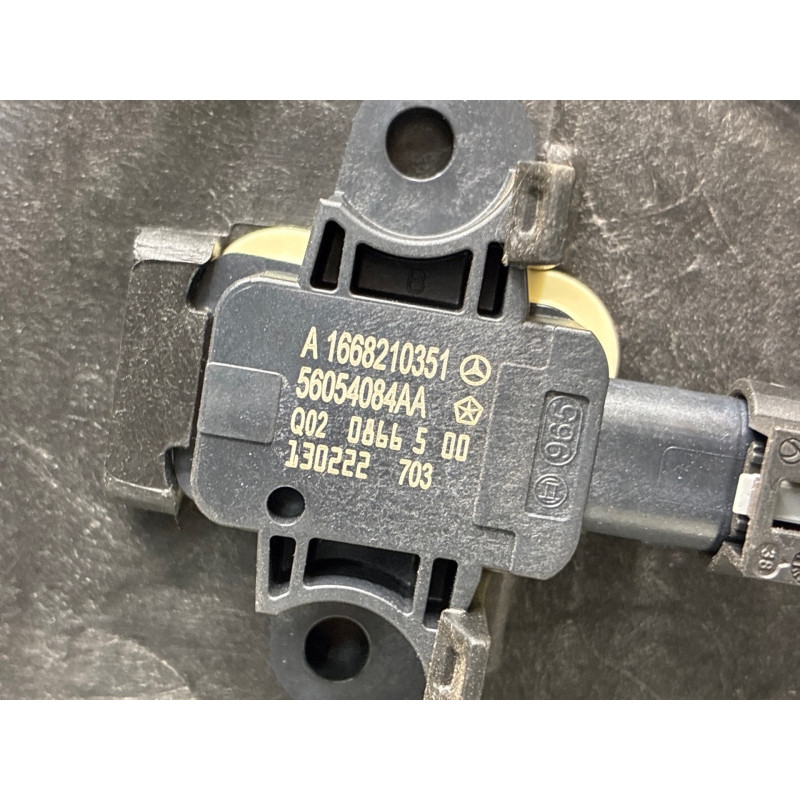 Leve vitre electrique avant gauche MERCEDES CLASSE A 176 Photo n°5