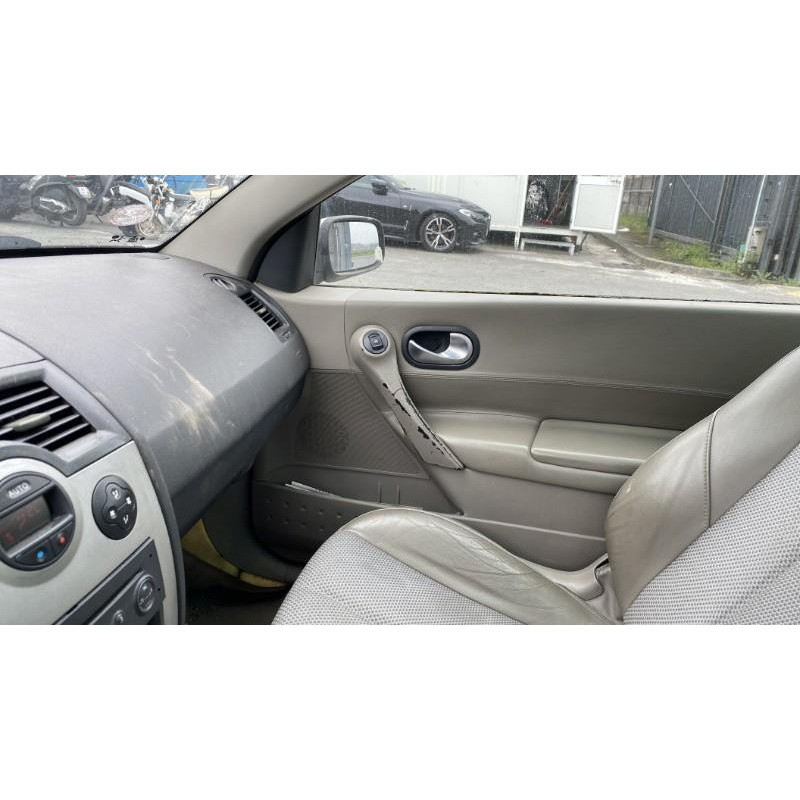 Interrupteur de leve vitre avant droit RENAULT MEGANE 2 Photo n°11