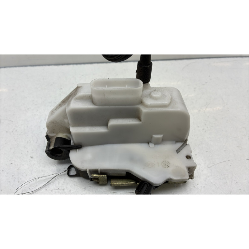 Serrure avant droit CITROEN C2 Photo n°4
