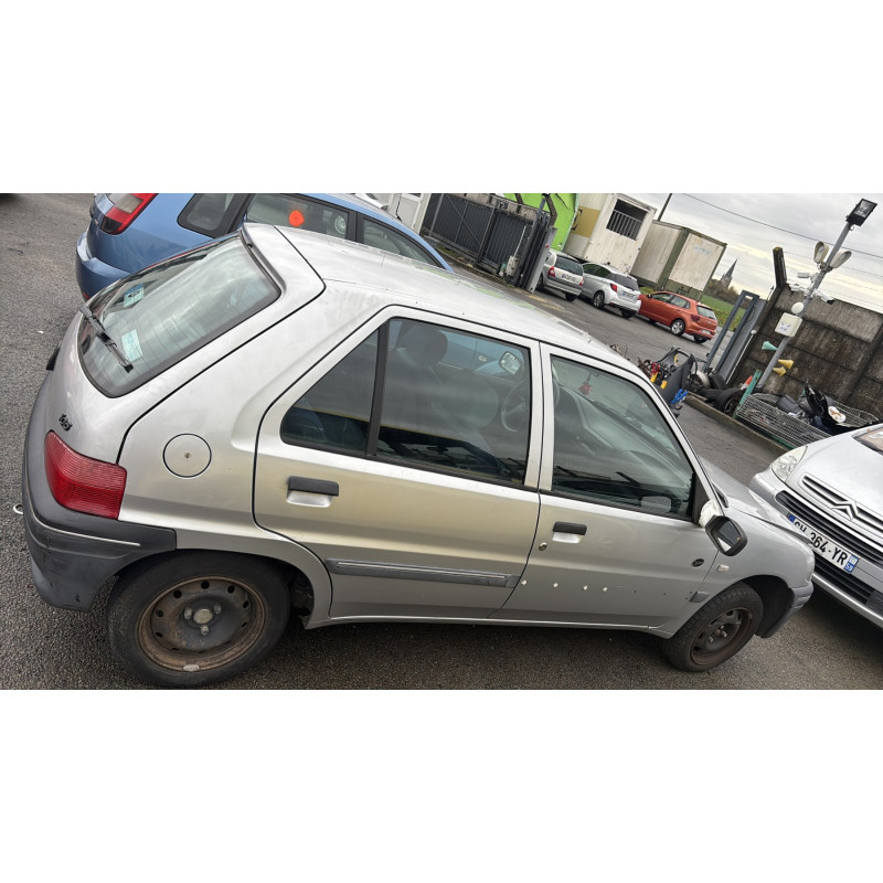 Serrure avant droit PEUGEOT 106 Photo n°9