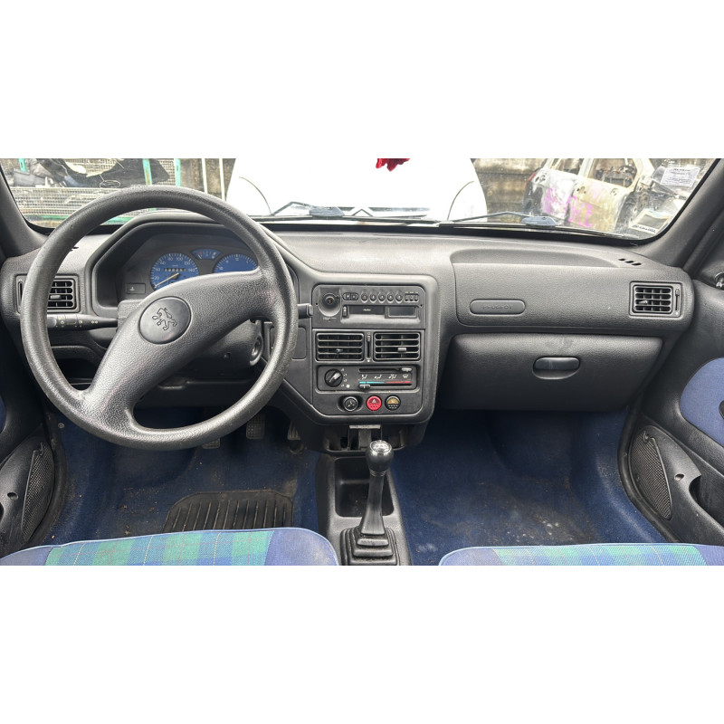 Serrure avant droit PEUGEOT 106 Photo n°17