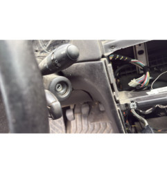 Serrure avant droit PEUGEOT 307