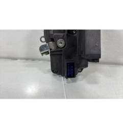 Serrure avant gauche OPEL CORSA C
