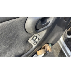 Serrure avant gauche OPEL CORSA C