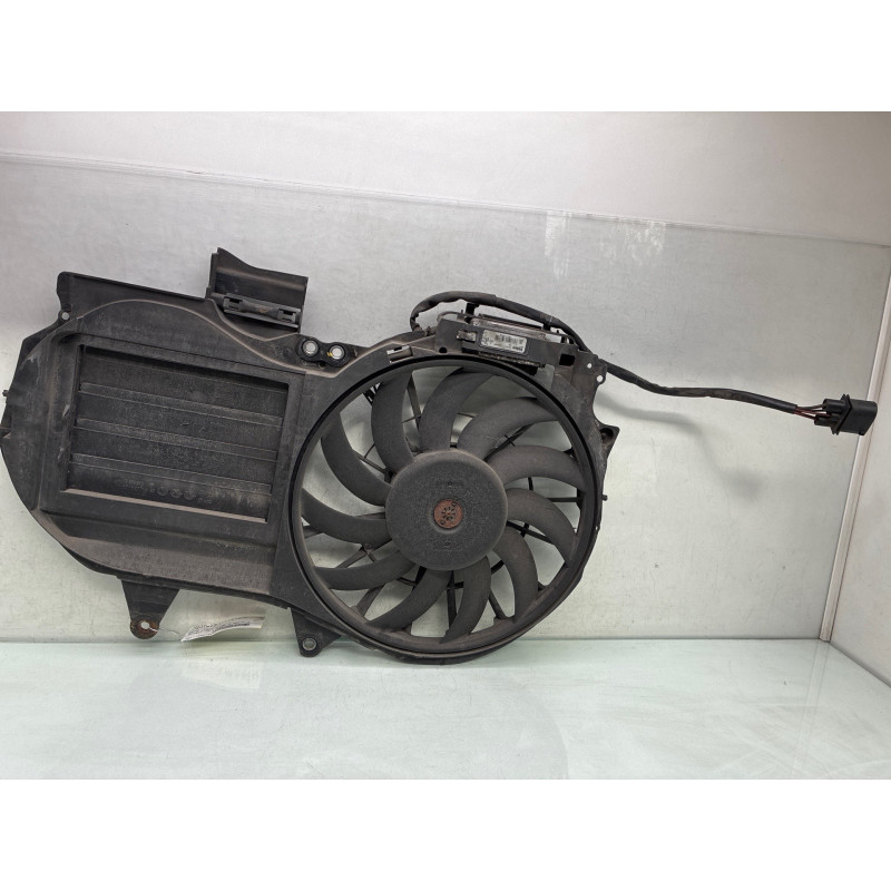 Moto ventilateur radiateur AUDI A4 2 Photo n°3