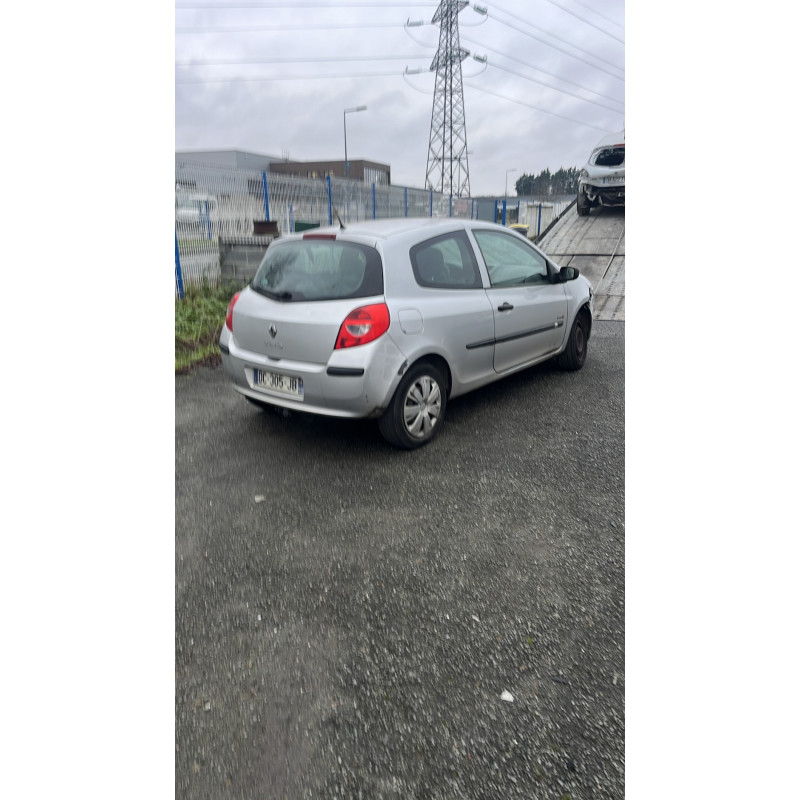 Serrure avant gauche RENAULT CLIO 3 Photo n°8