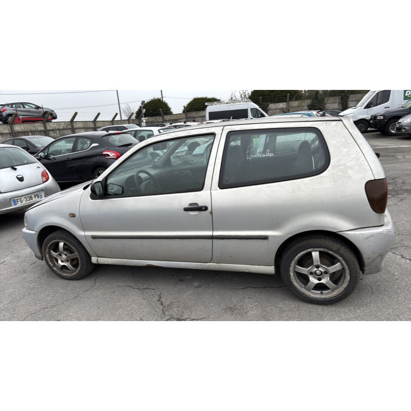 Serrure avant droit VOLKSWAGEN POLO 3 Photo n°10