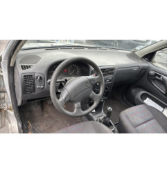 Serrure avant droit VOLKSWAGEN POLO 3