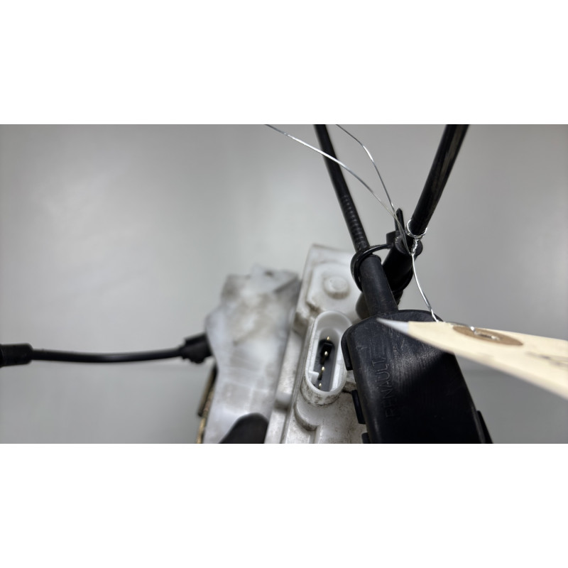 Serrure avant gauche RENAULT SCENIC 2 Photo n°5