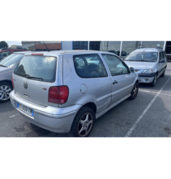 Serrure avant droit VOLKSWAGEN POLO 3