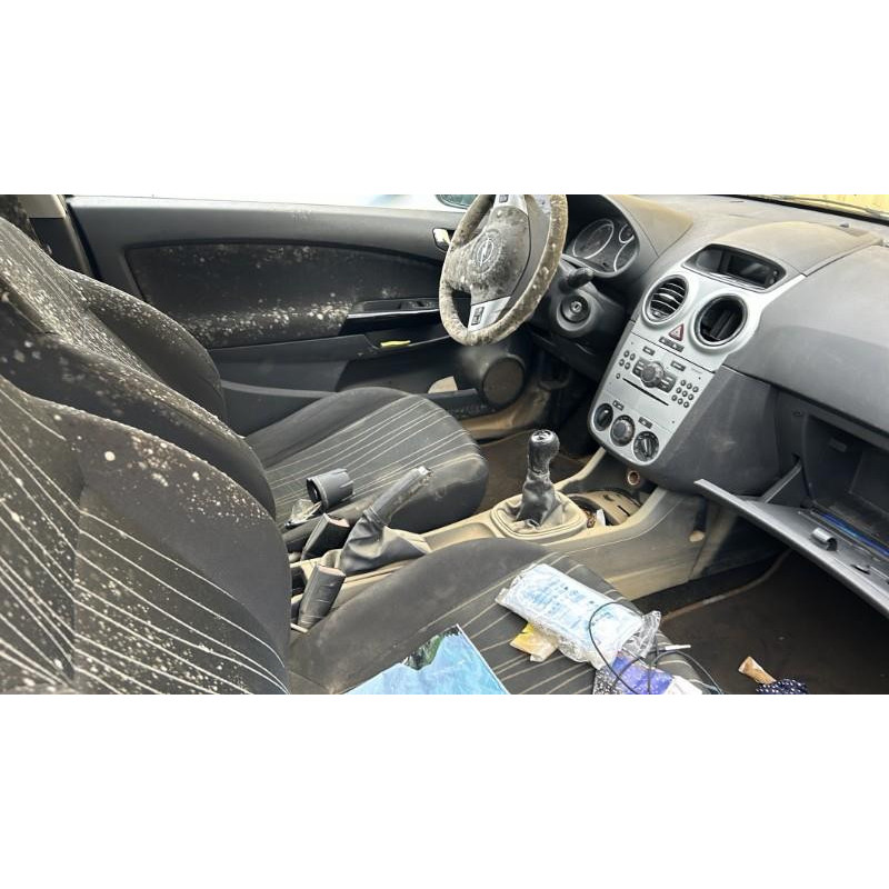 Serrure avant gauche OPEL CORSA D Photo n°10