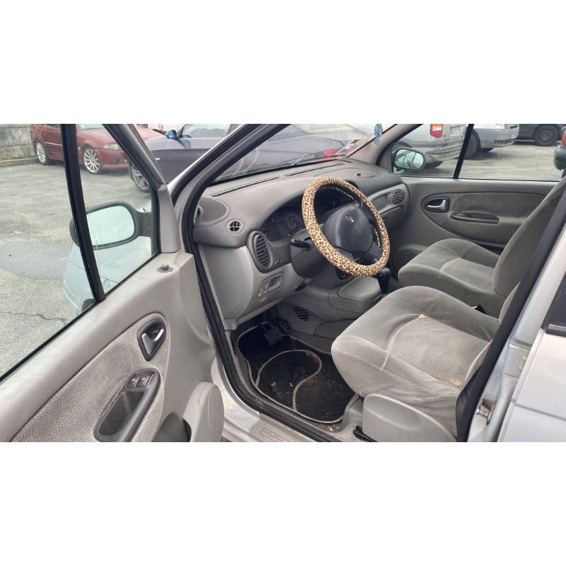 Serrure avant droit RENAULT SCENIC 1 Photo n°11