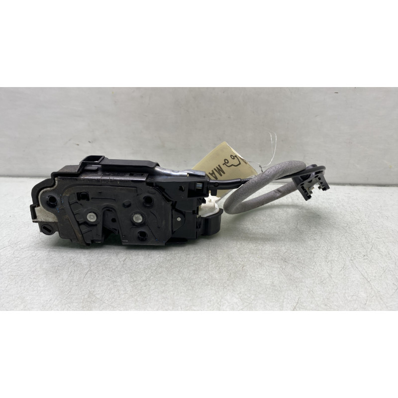Serrure avant droit SEAT LEON 3 Photo n°1