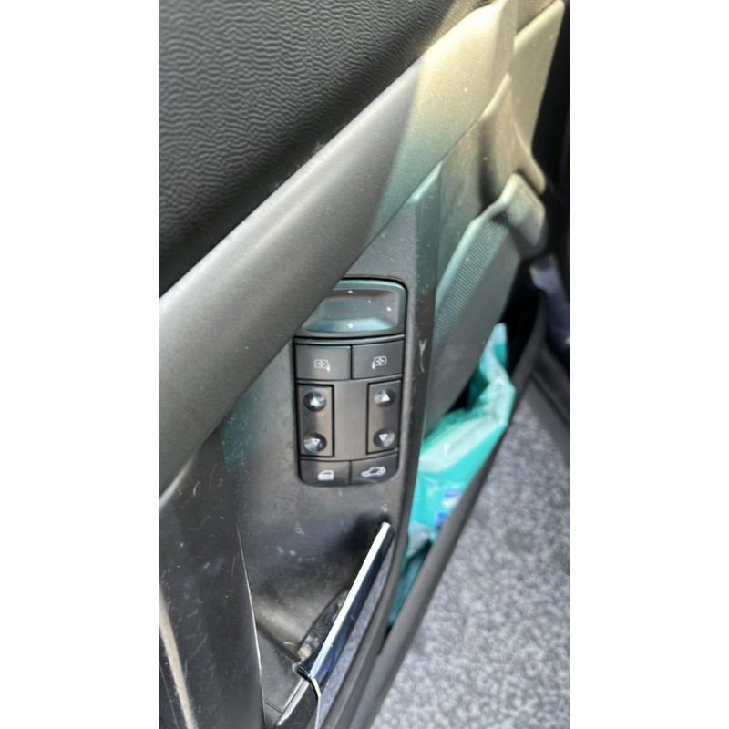 Serrure avant droit OPEL VECTRA C Photo n°8