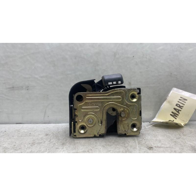 Serrure avant droit RENAULT CLIO 2 Photo n°4