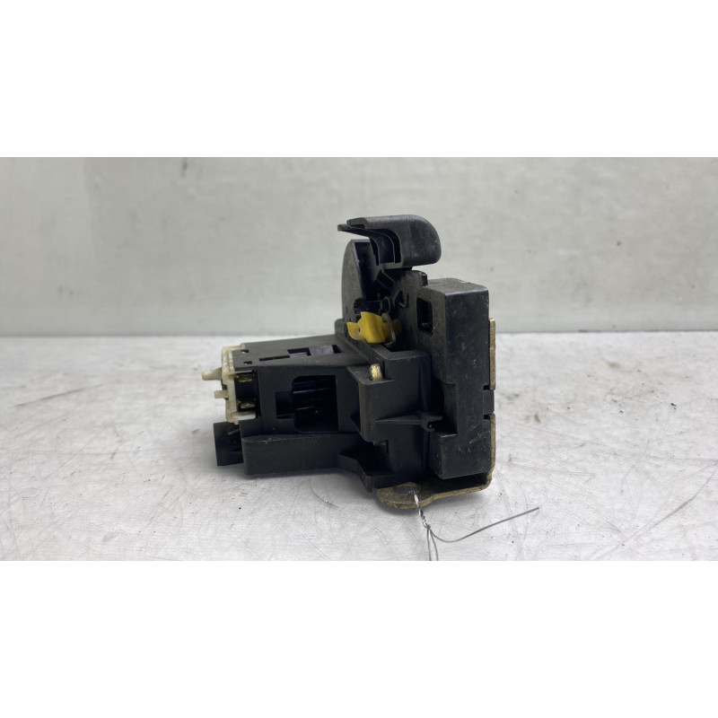 Serrure avant gauche RENAULT CLIO 2 Photo n°4