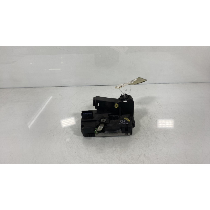 Serrure avant droit OPEL MERIVA A Photo n°8