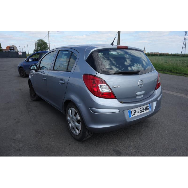 Serrure avant droit OPEL CORSA D Photo n°18