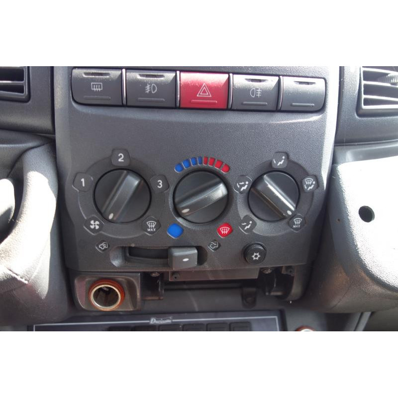 Serrure avant droit CITROEN JUMPER 2 Photo n°8