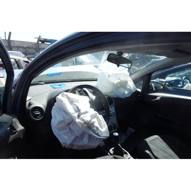 Serrure avant droit OPEL CORSA D Photo n°15
