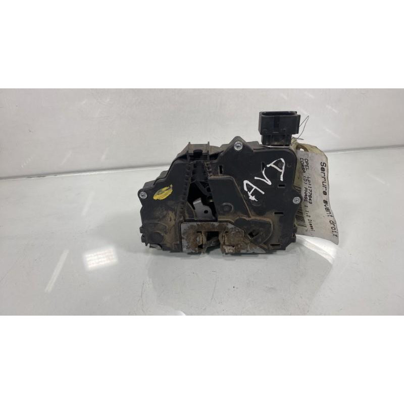 Serrure avant droit OPEL CORSA D Photo n°10
