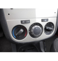 Serrure avant droit OPEL CORSA D