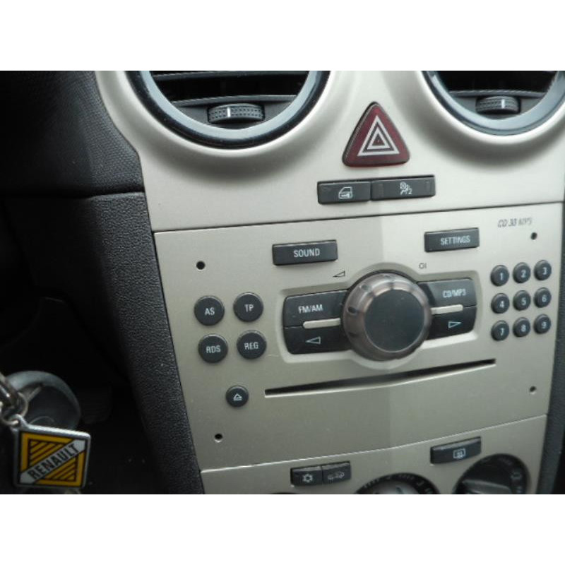 Serrure avant droit OPEL CORSA D Photo n°18