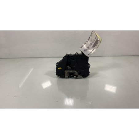 Serrure avant droit OPEL CORSA D Photo n°1