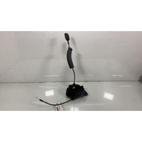 Serrure avant droit RENAULT MEGANE 3