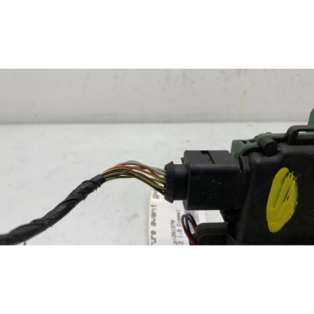 Serrure avant gauche SEAT TOLEDO 2 Photo n°1