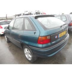 Serrure avant droit OPEL ASTRA F