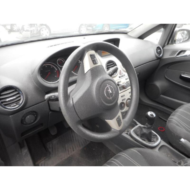 Serrure avant droit OPEL CORSA D Photo n°20