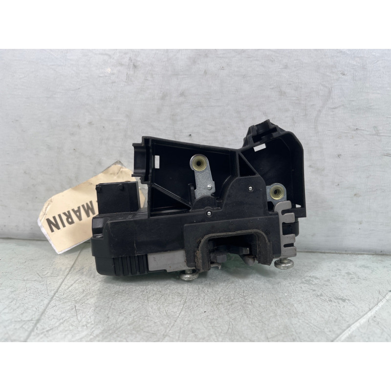 Serrure arriere gauche RENAULT TRAFIC 2 Photo n°4