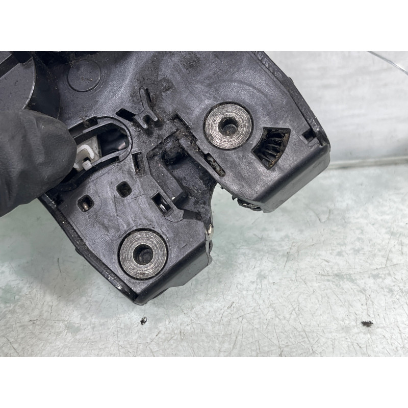 Serrure de coffre RENAULT CLIO 3 Photo n°1