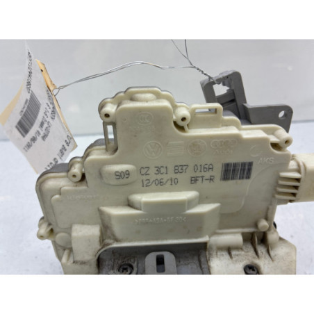 Serrure avant droit VOLKSWAGEN PASSAT 6